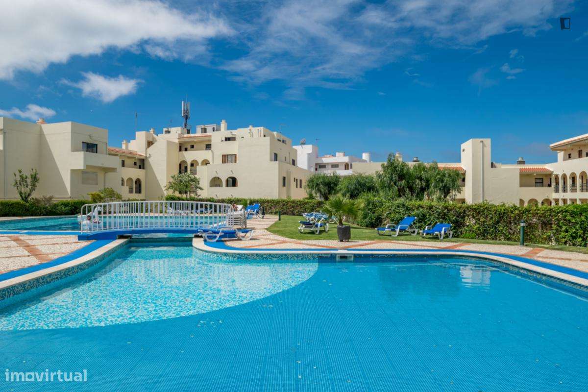 Apartamento com 2 quartos - localizado em Portimao - Grande imagem: 4/6