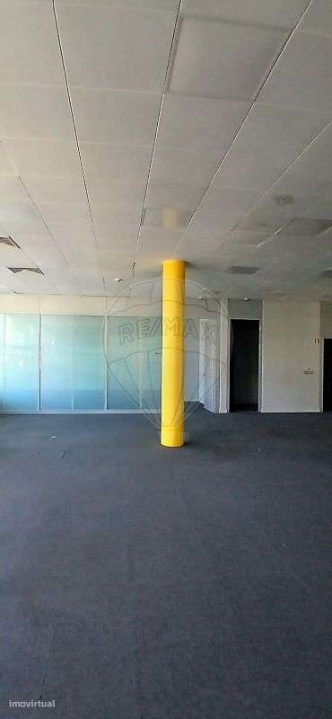 Escritório  para arrendamento - Grande imagem: 2/15
