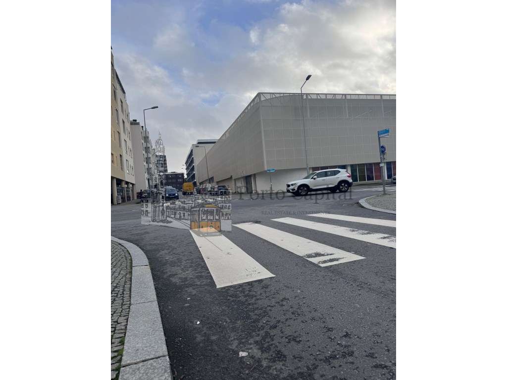 TRESPASSE EM ZONA PREMIUM DE MATOSINHOS - Grande imagem: 4/20