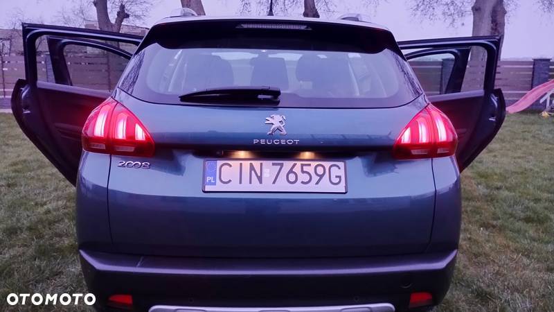 Peugeot 2008 1.2 Pure Tech Allure S&S - 30