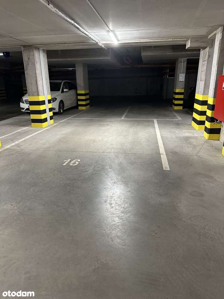 2 pokoje z ogródkiem, komórką lok., mcem w garażu podziemnym-11