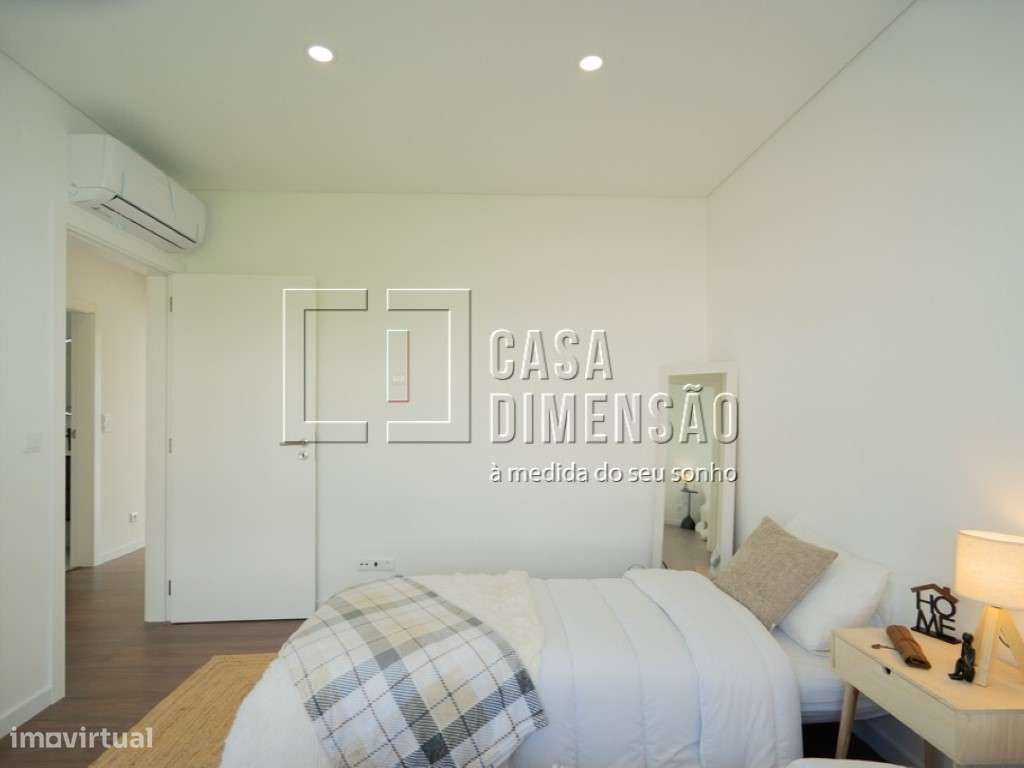 Moradia de tipologia T4+2 na melhor zona da Sobreda, com Piscina, G...-47