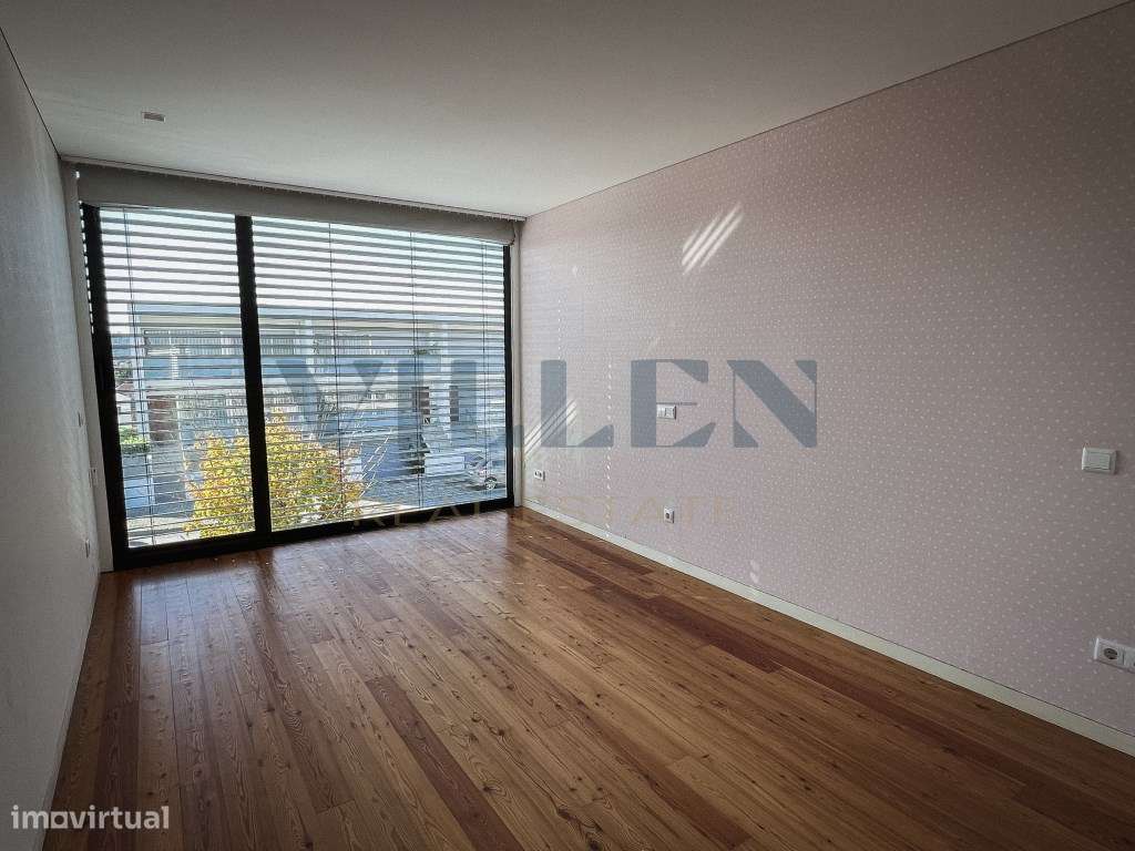 Moradia V4 em Guimarães-17