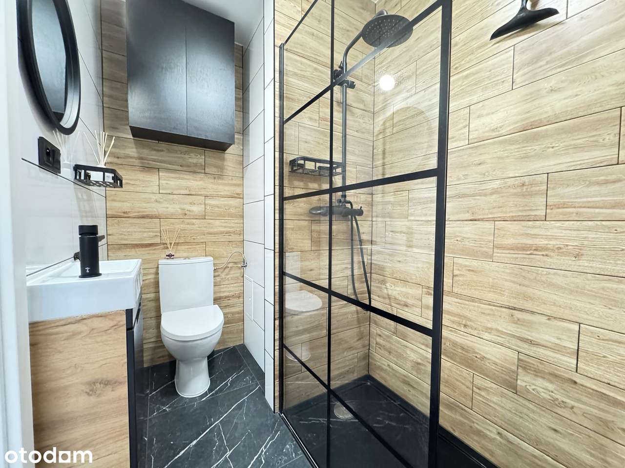 Bardzo dobry stan, gotowe do zamieszkania-8