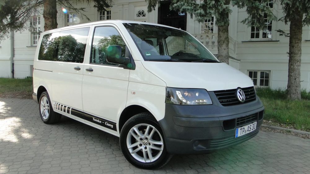 Volkswagen Transporter T5 Caravelle Kurz (7.Si.) 2008