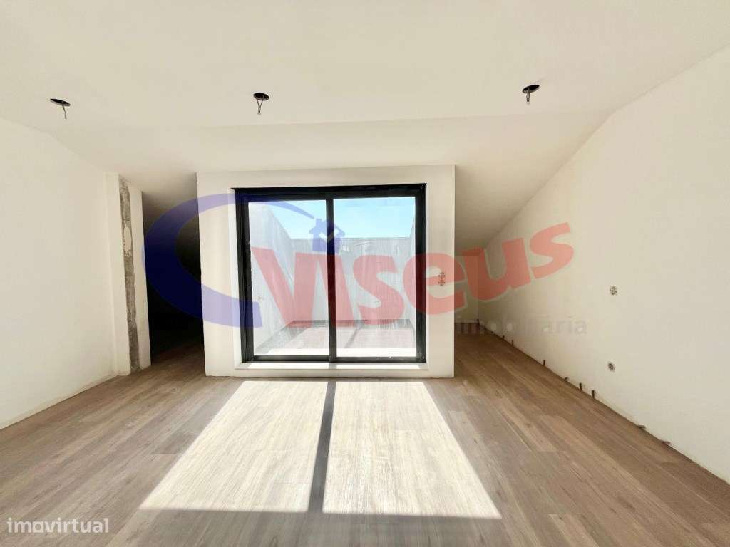 Apartamento T1 Penthouse com terraço.-14