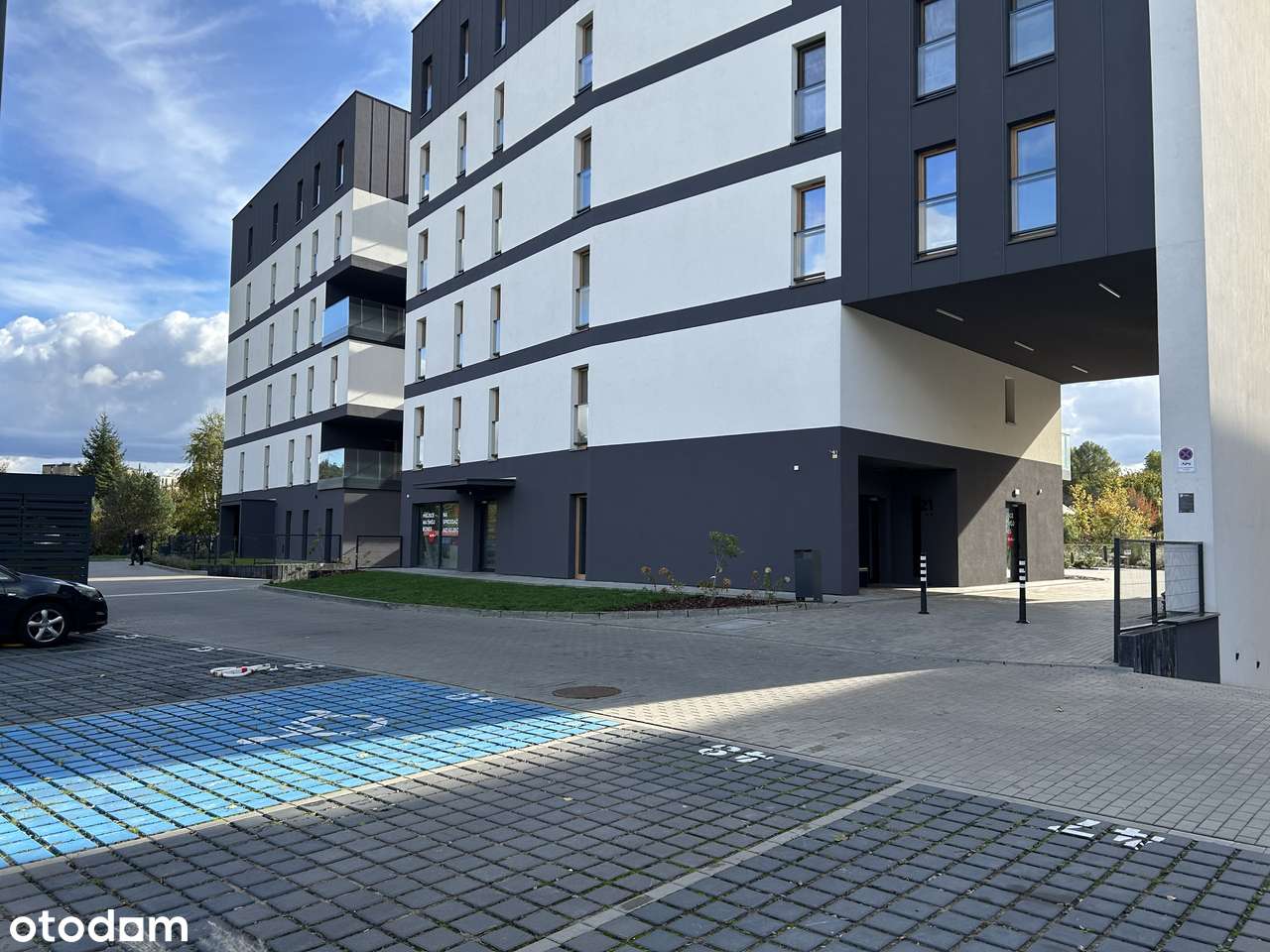 LOKAL USŁUGOWY I Gotowy do odbioru I 92,98m2 - tylko 7800,00 netto/m2 - Pełny obrazek: 4/13