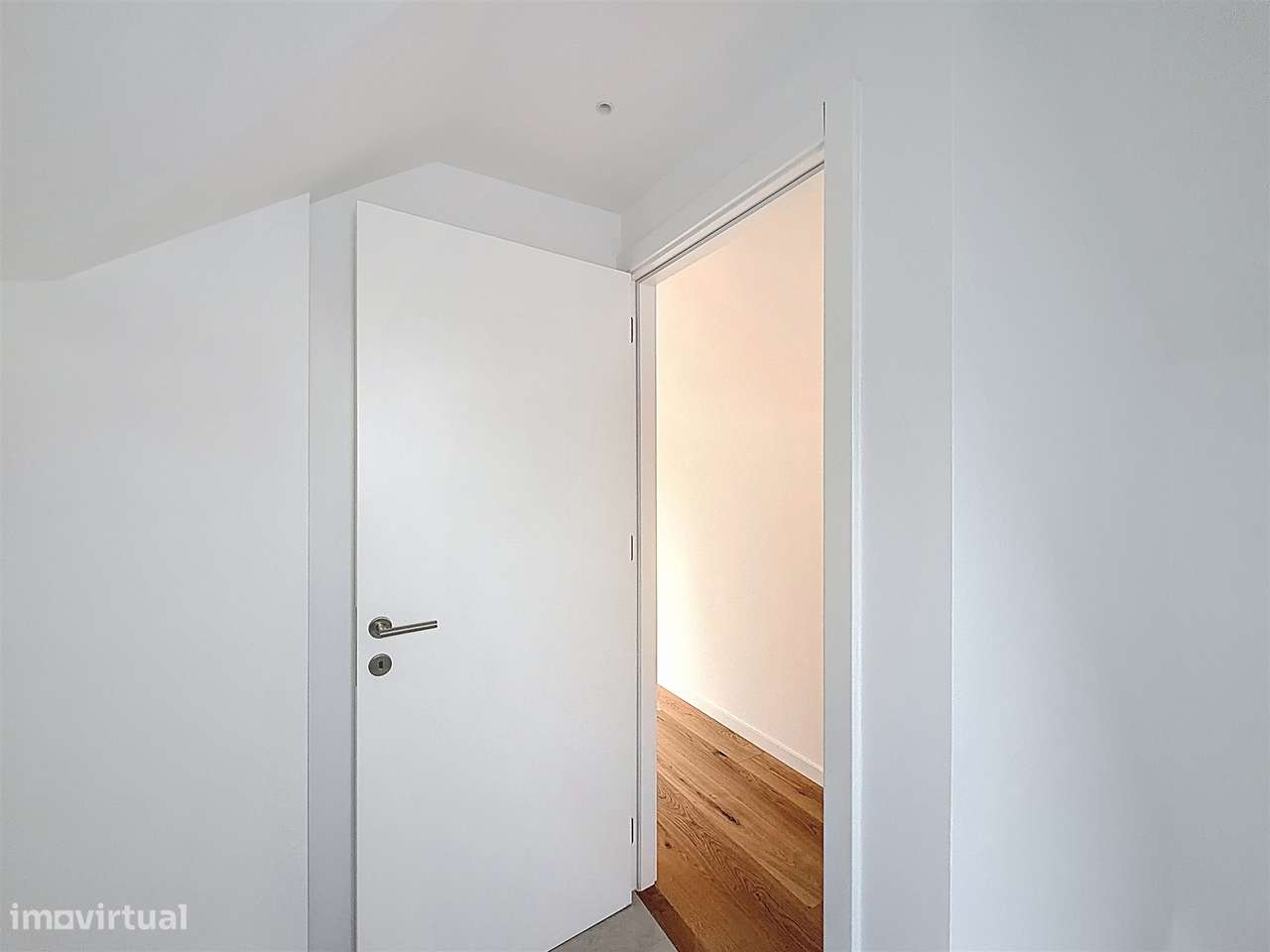 Apartamento T1+1 no centro da cidade-17