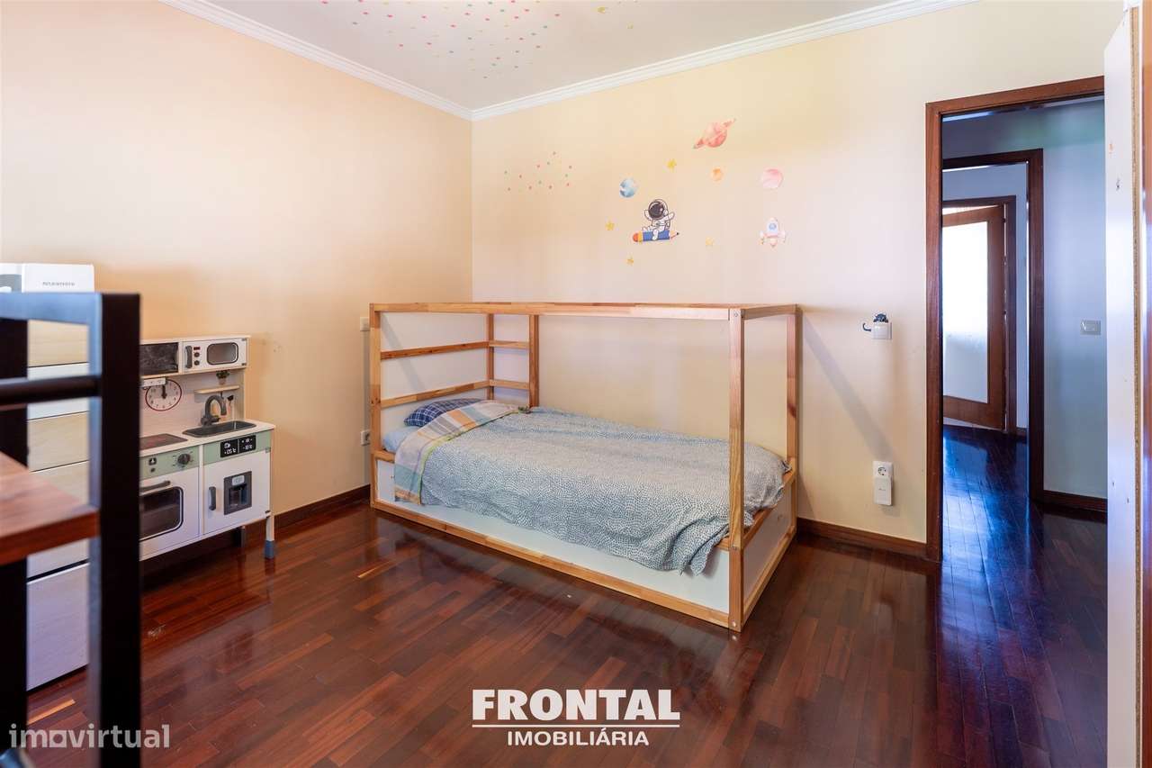 Apartamento T3 Venda-25