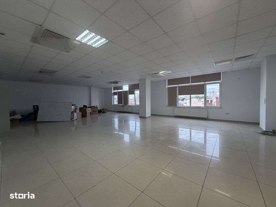Spatiu de birouri / Cladire noua/ paza - Imagine principală: 5/5