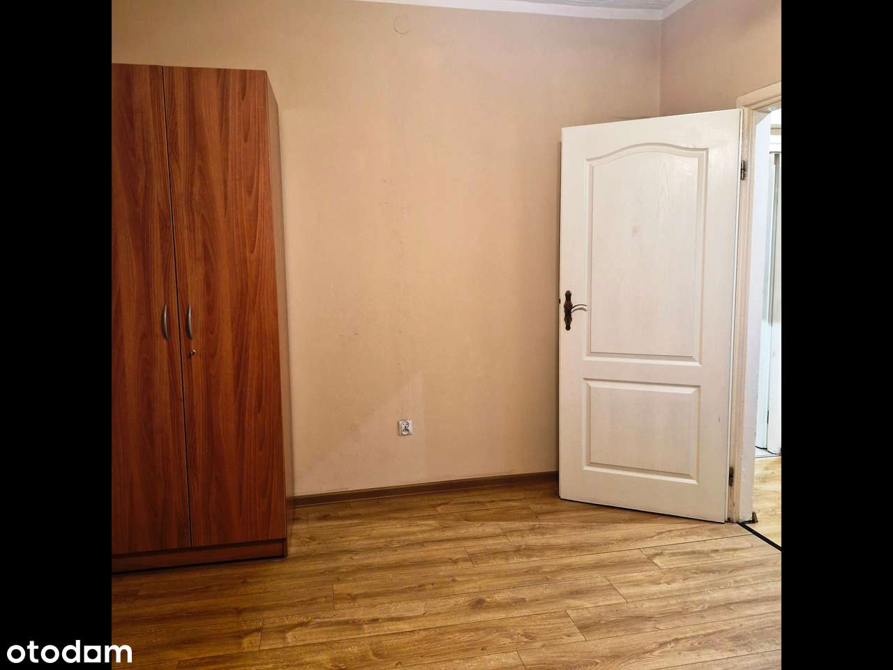 Dwupokojowe mieszkanie z pełnym wyposażeniem w Katowicach-7