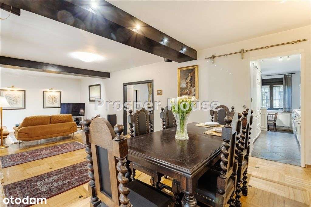 Dom z ładną zagospodarowaną działką.-2