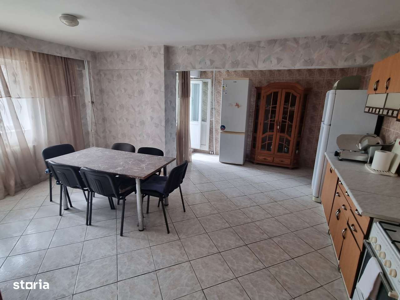 Faleza nord-apartament 4 camere cu vedere la mare - Imagine principală: 4/20