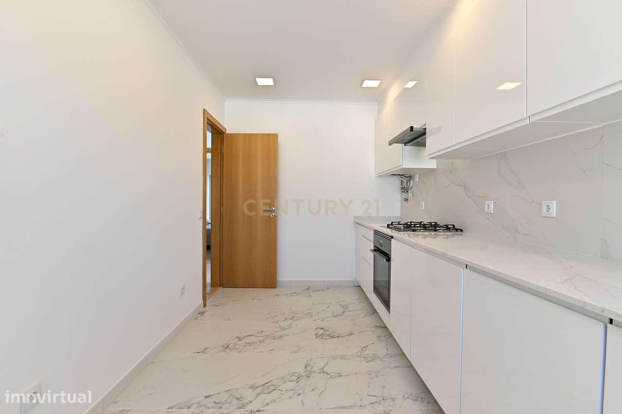 Apartamento T3+1 para arrendamento, junto aos Salesianos de Manique - Grande imagem: 5/28