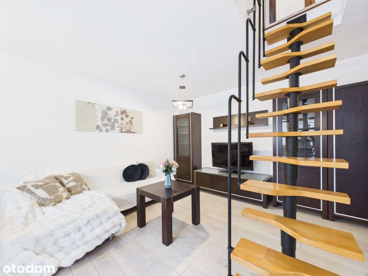 Dwupoziomowe | 81 m² | 3 pokoje | Poddasze-0