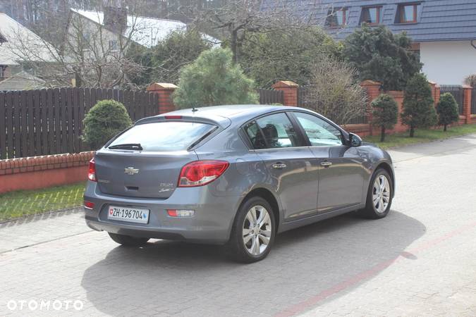 Chevrolet Cruze 1.7 D LT+ Premium - 6