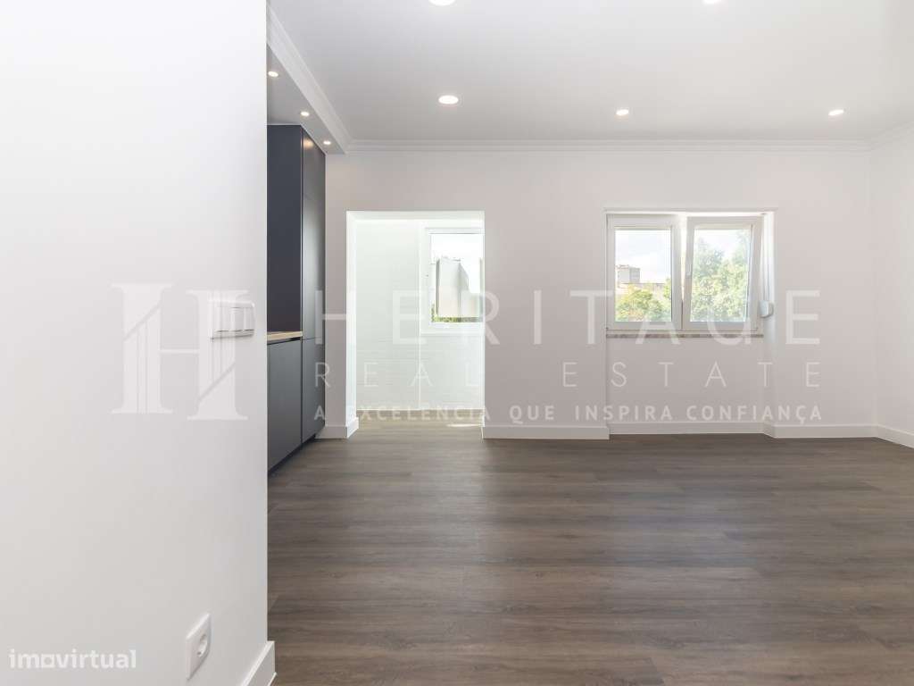 T2 totalmente remodelado na prestigiada Avenida do Bocage-10