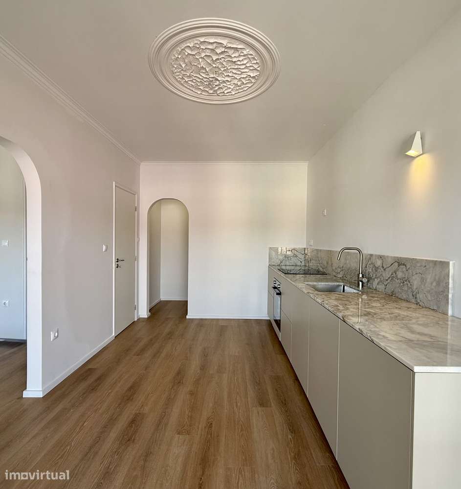 T2 renovado em Azurém - Grande imagem: 2/16