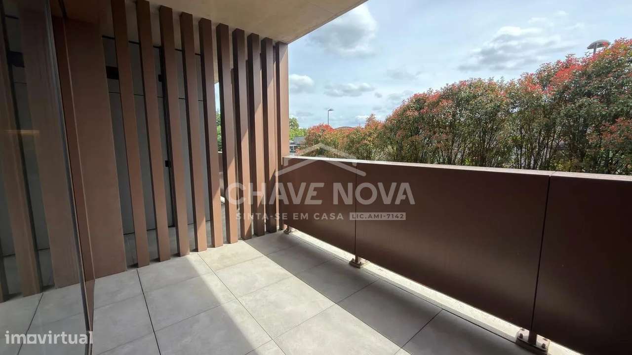 Apartamento T3 Novo c/ 2 Lugares de Garagem em Oliveira do Douro-12
