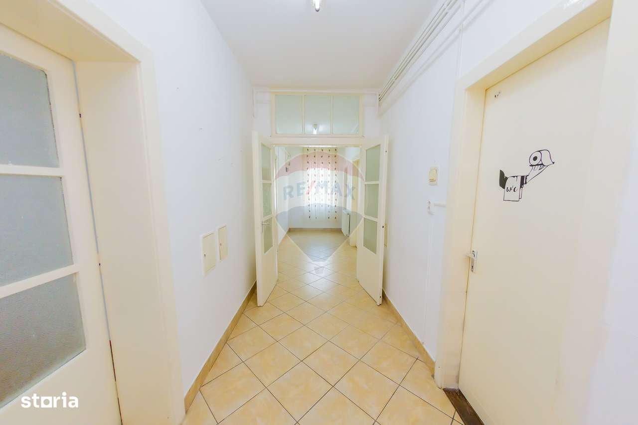 Parter de casă 133 mp de închiriat în centrul orașului, str 9 Mai - Imagine principală: 4/9