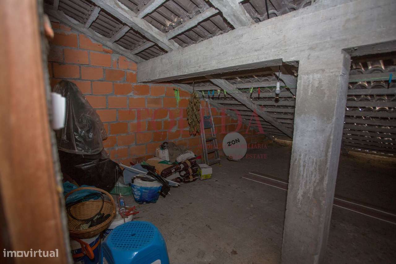 T3 com Lareira, Varanda, Boas áreas-34