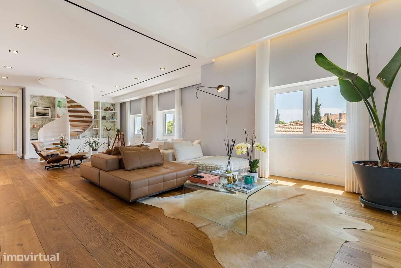 Moradia T6 + 2 com jardim, Centro Histórico Cascais, Cascais - Grande imagem: 2/27