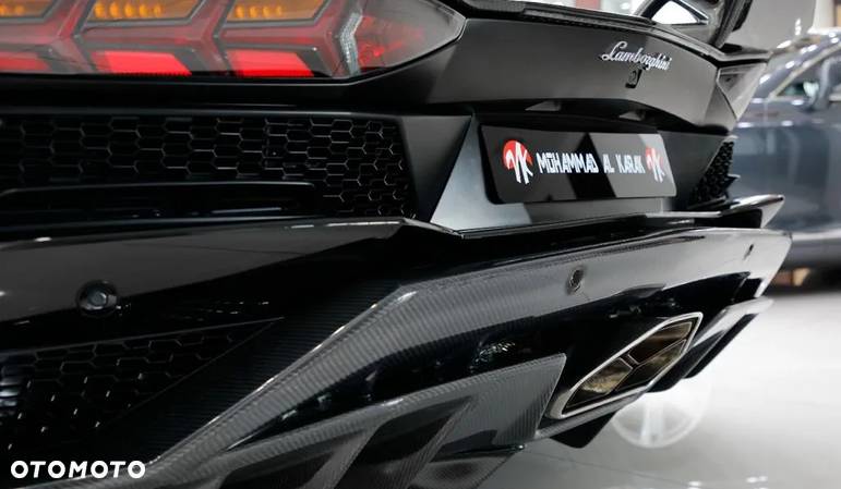 Lamborghini Aventador LP 750-4 Superveloce - 8