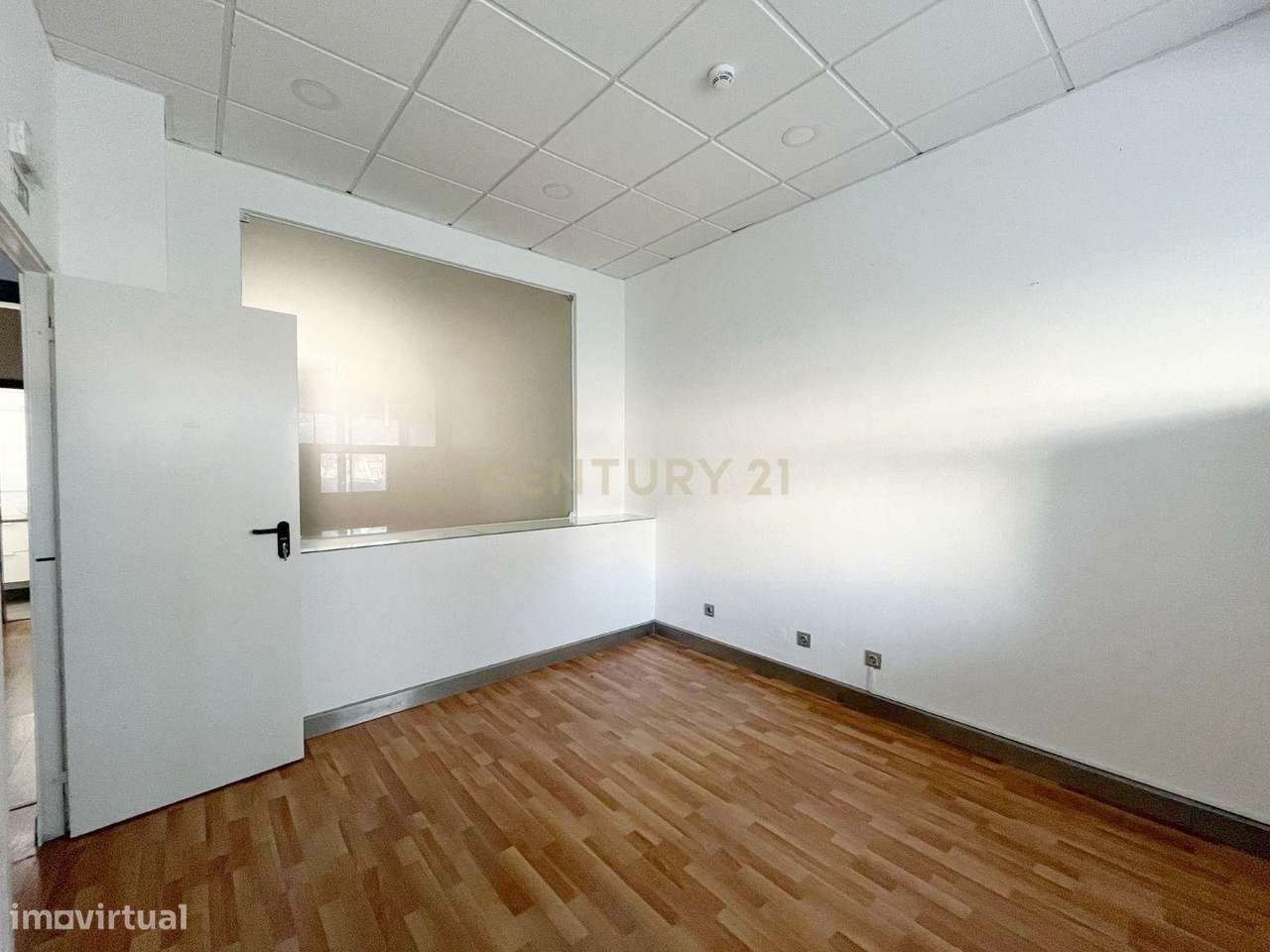 Loja para venda | Centro da Parede  | 225.000,00€ - Grande imagem: 4/9