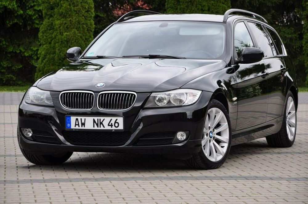 BMW 3 Series E90/E91/E92/E93 (2005-2012) 325i Edition Exclusive 2011