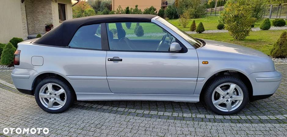 Volkswagen Golf Cabriolet 1.8 Avantgarde - 4