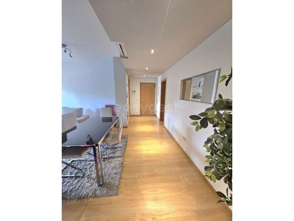 Apartamento T3 - Colinas do Cruzeiro c/ Garagem - Grande imagem: 2/20