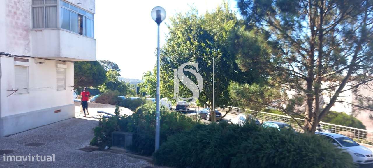 Apartamento T3 c/ arrecadação em Monte Abraão, Sintra-31