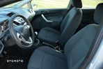 Ford Fiesta 1.25 Ghia - 26