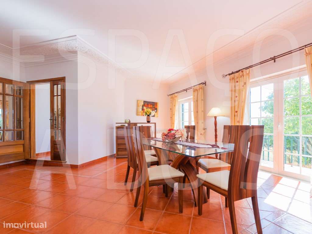 DESLUMBRANTE! INDEPENDENTE (isolada). Excelente qualidade de constr...-23