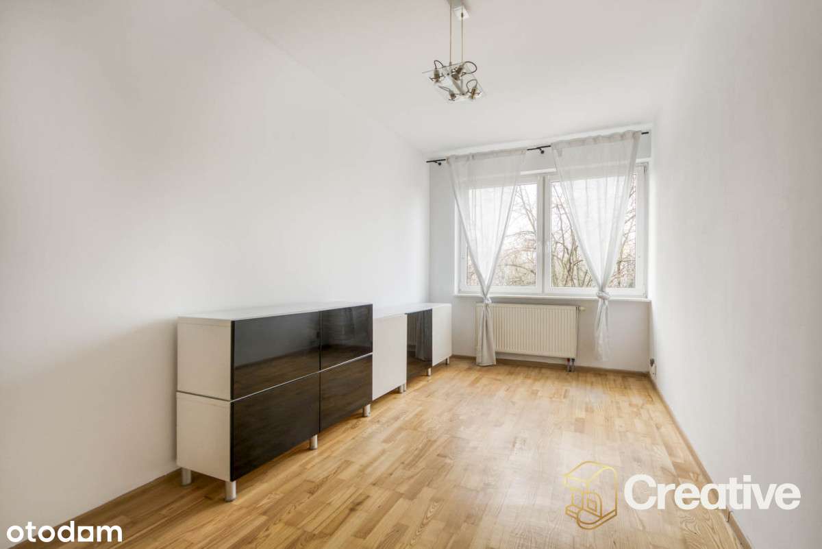 3 pokoje 2 balkony _ Widna łazienka_ Do zamieszkania-0