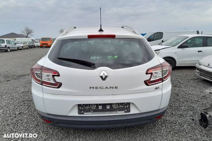 Dezmembrez Renault Megane 3 [facelift] [2012 - 2014] wagon 5-usi 1.5 dCi MT (110 hp) - 4