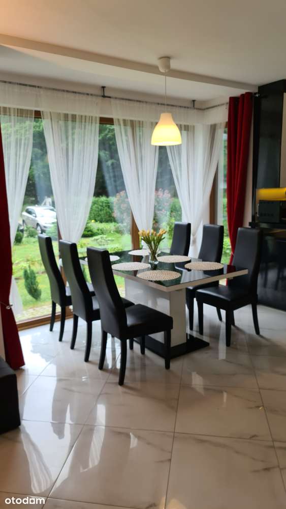 Urokliwy dom w otulinie zieleni - Pełny obrazek: 4/12