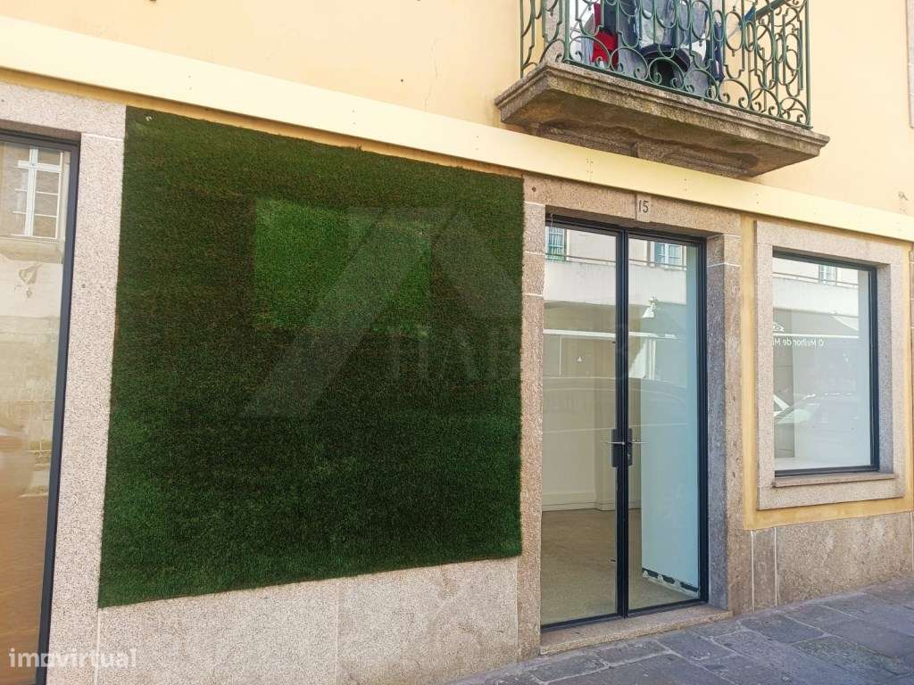 Loja para Arrendamento no Centro Histórico de Braga - Com Cave e Ex... - Grande imagem: 2/16