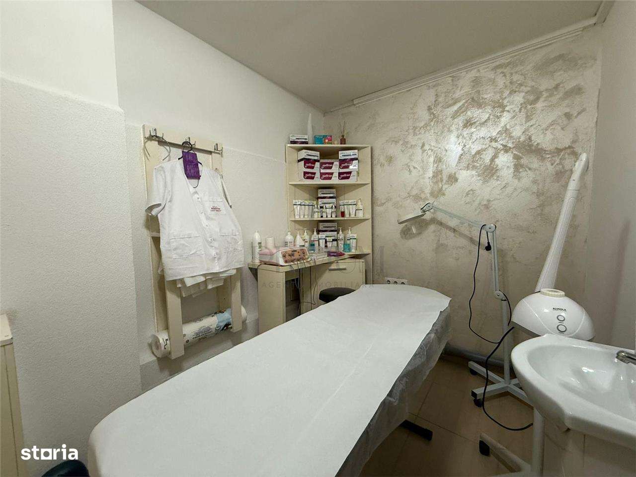 Spațiu Comercial - Elegant la Stradă Principală - cu Te - Imagine principală: 2/4