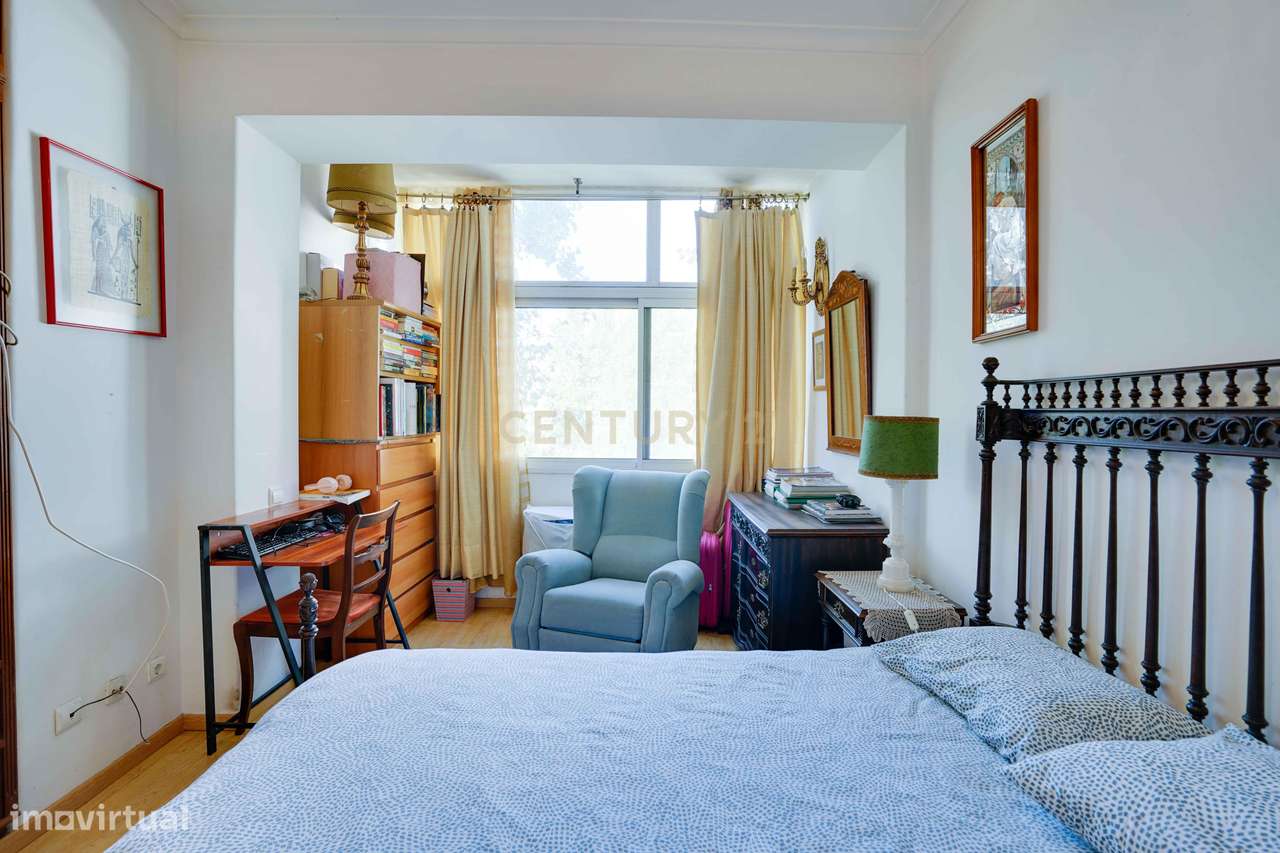 Apartamento T3 pleno de luminosidade em zona premium de Benfica-10