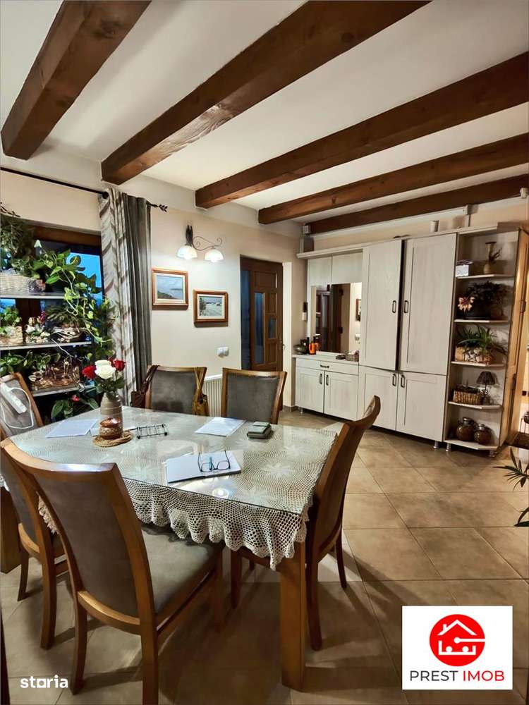 Casa spatioasa cu mansarda in Sangeorgiu de Mures-4