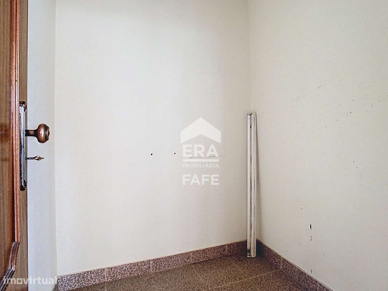 Loja com 193m2 em Fafe - Grande imagem: 2/17