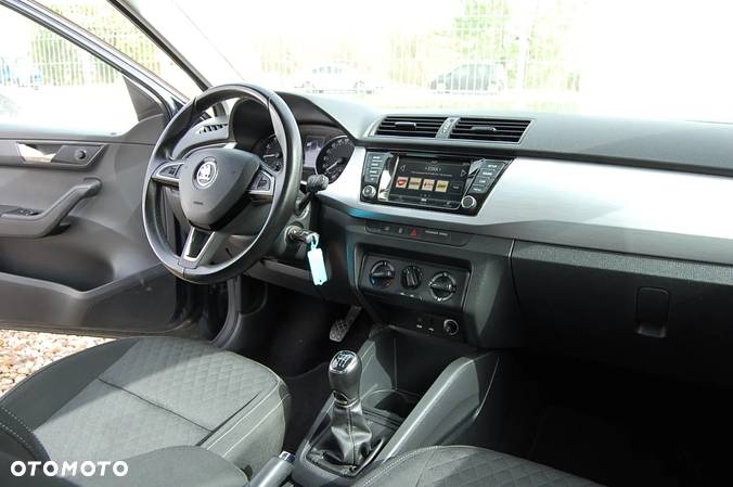 Skoda Fabia 1.0 TSI Drive - 23