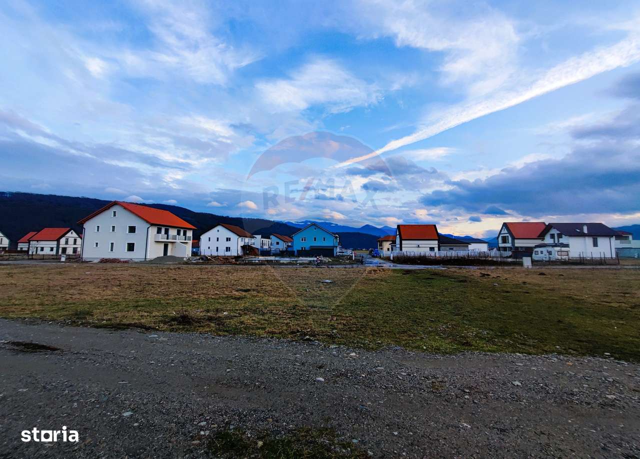 Teren intravilan de vânzare în Tălmaciu-2