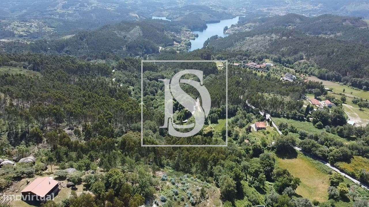 Terreno com Capacidade de Construção-23