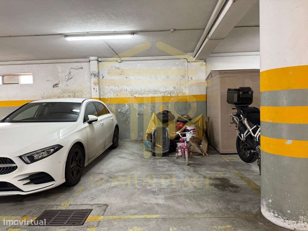 Apartamento T3 no Castelo da Maia com Terraço, 3 Frentes e Lugar de...-10