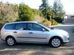 Ford Focus 1.4 Trend + - 29