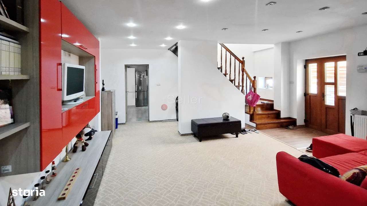 Aproape de Zona Comerciala - Imagine principală: 3/16