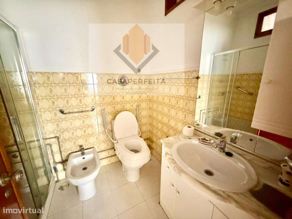 2 Andares Moradia T3 com Terreno, Anexo e Garagem - Avintes-33