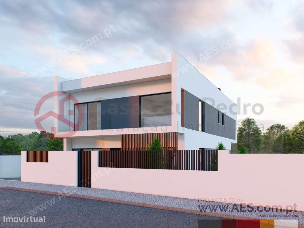 Moradia T4 Isolada de dois pisos com Piscina e Garagem - Grande imagem: 5/7